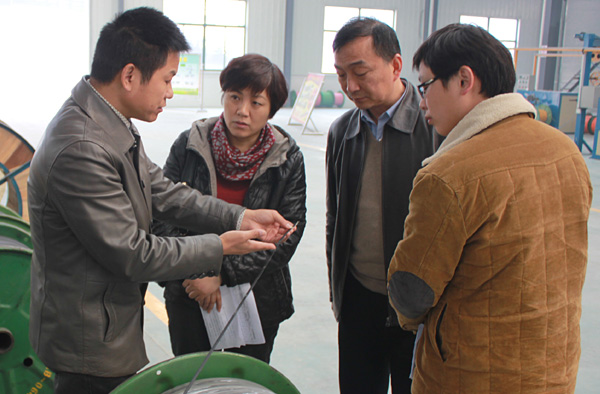 滁州市經(jīng)信委領(lǐng)導(dǎo)來安邦集團(tuán)調(diào)研新項(xiàng)目建設(shè)情況(圖1)