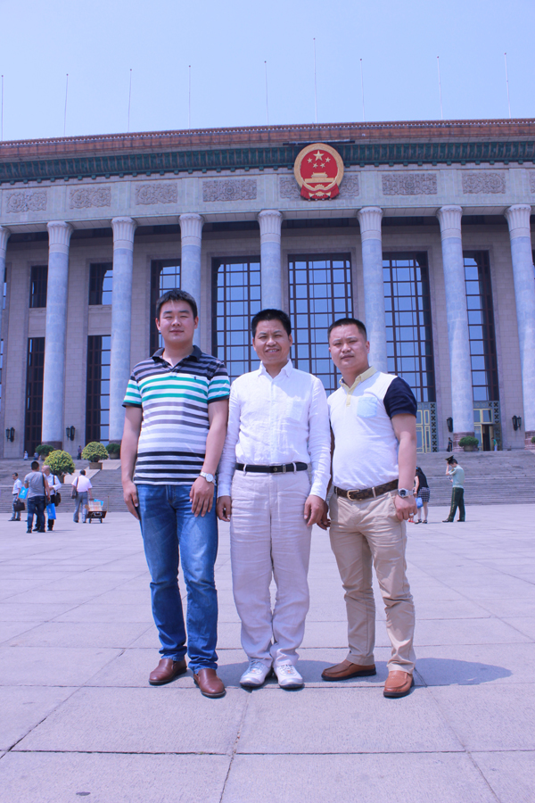 安邦集團董事長李貽連應(yīng)邀出席電供暖專業(yè)委員會成立大會(圖4) 安邦集團董事長李貽連應(yīng)邀出席電供暖專業(yè)委員會成立大會(圖4)