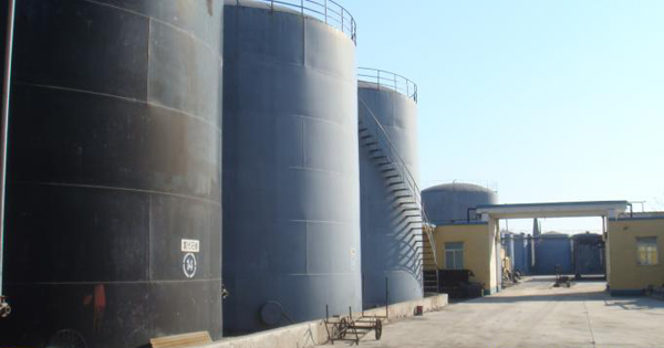 氯化石蠟采用新型電伴熱管道保溫系列化冰防凍(圖1) 氯化石蠟采用新型電伴熱管道保溫系列化冰防凍(圖1)